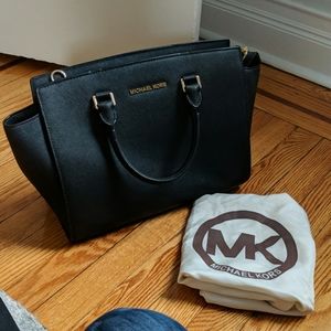 Michael Kors Selma black saffiano